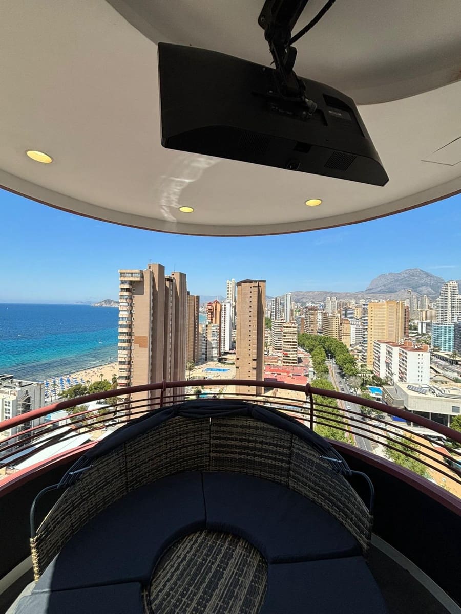 Studio til salgs i Benidorm med svømmebasseng - € 235 000 (Ref: 9495323)