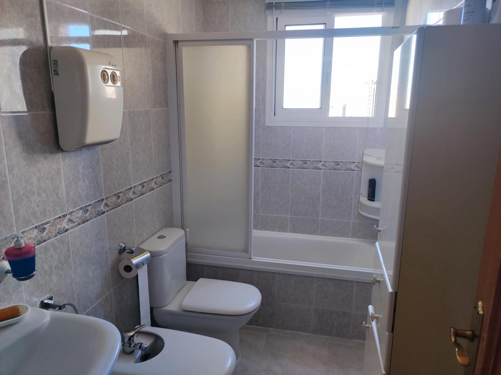 4 quarto Apartamento para venda em Benidorm com garagem - 420 000 € (Ref: 9495324)