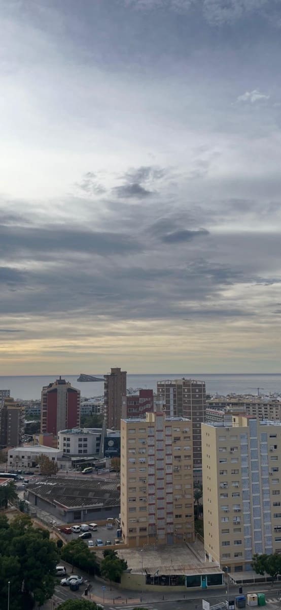 2 bedroom Apartment for sale in Benidorm with pool - € 208,000 (Ref: 9497267)