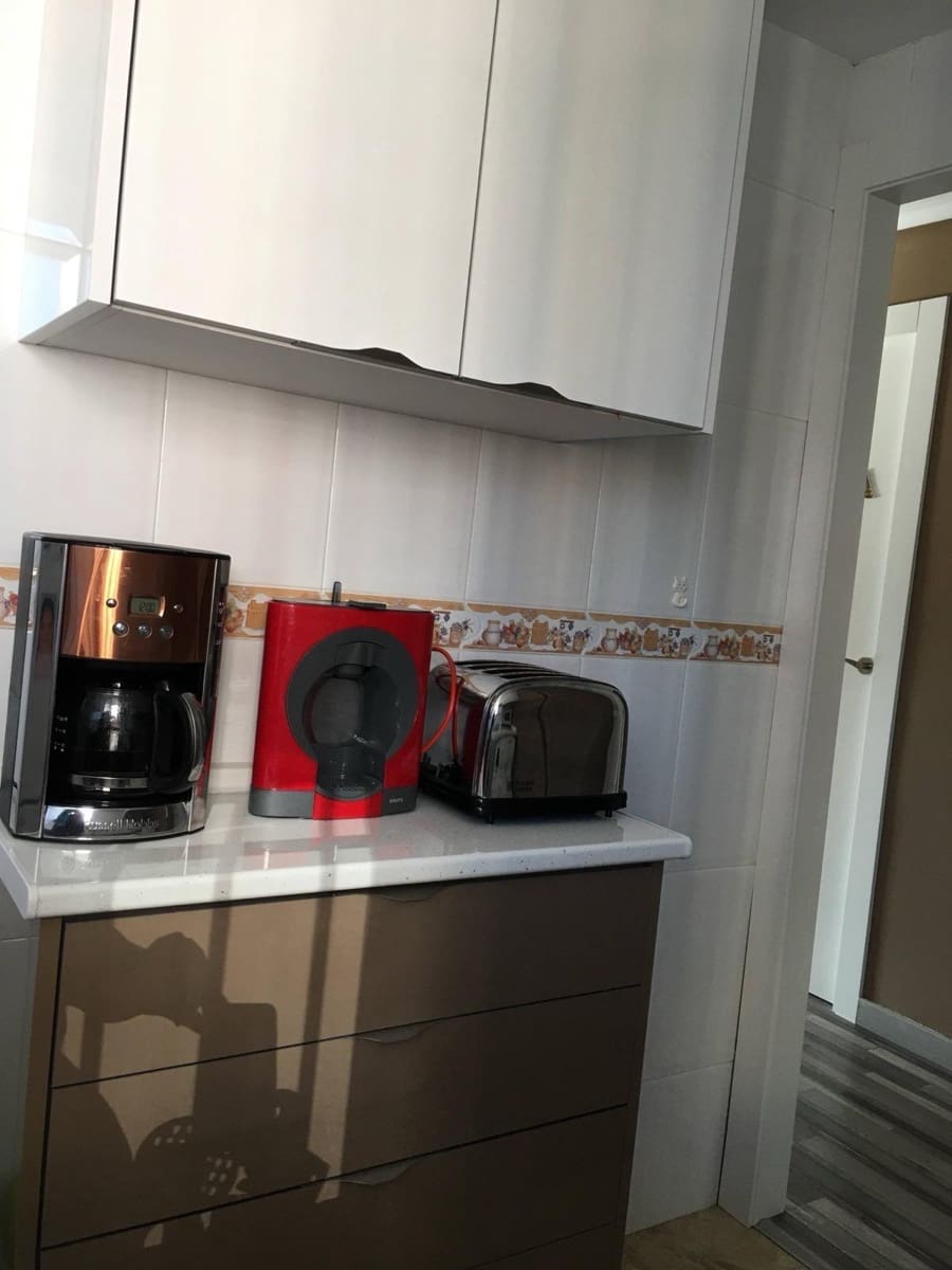 2 bedroom Apartment for sale in Benidorm with pool - € 208,000 (Ref: 9497267)