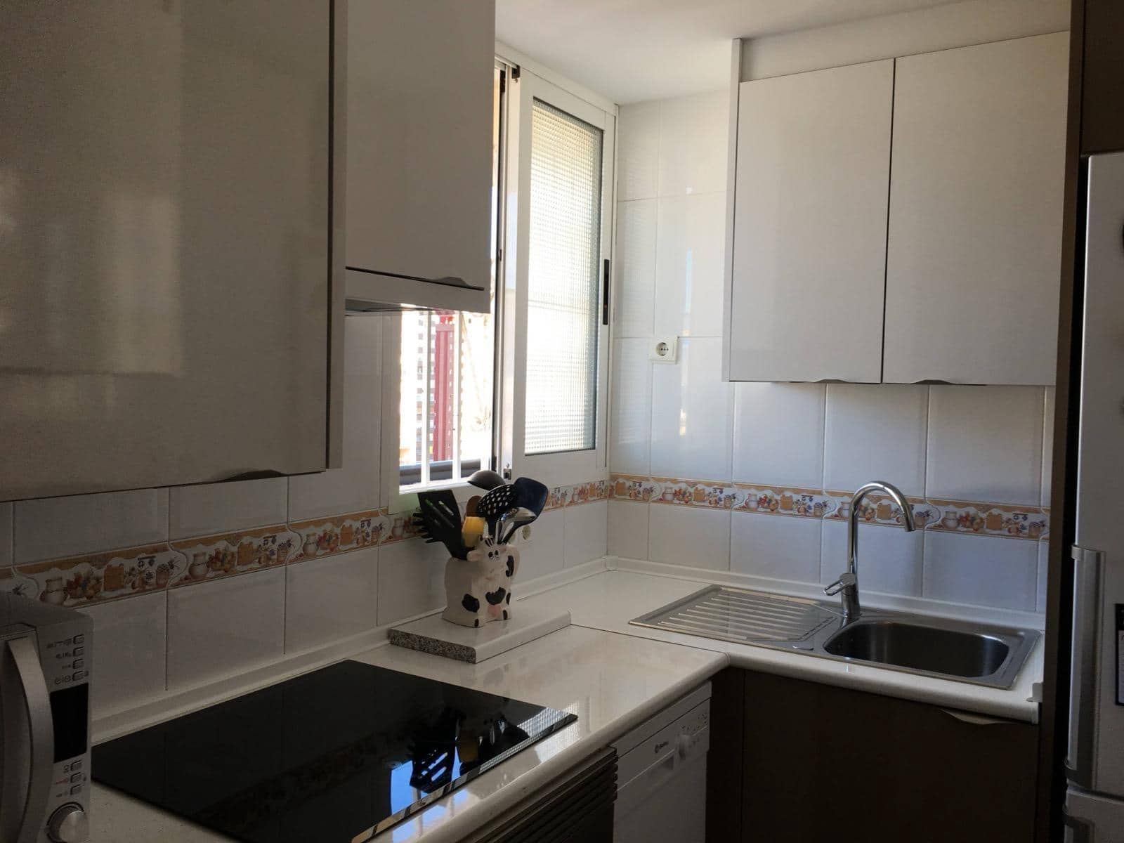 2 bedroom Apartment for sale in Benidorm with pool - € 208,000 (Ref: 9497267)