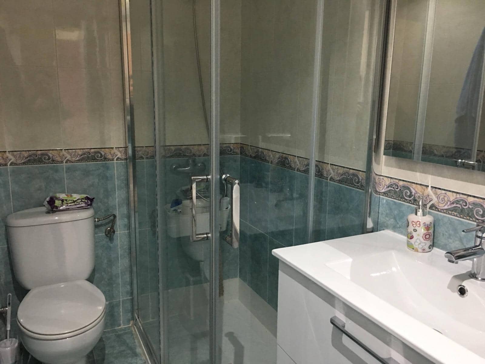 2 bedroom Apartment for sale in Benidorm with pool - € 208,000 (Ref: 9497267)