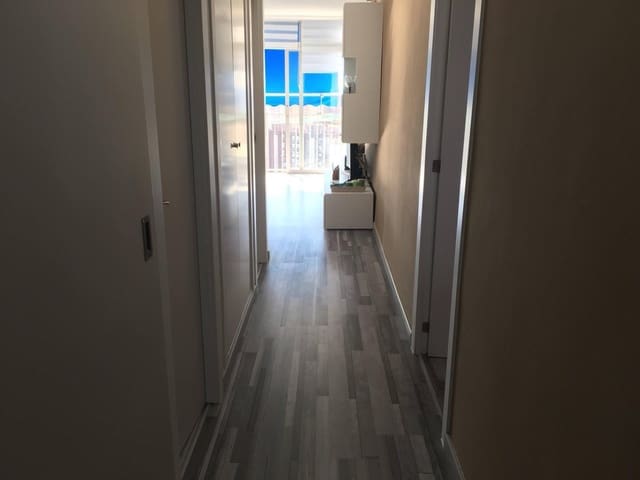 2 bedroom Apartment for sale in Juzgados - Plaza de Toros, Benidorm with pool - € 208,000 (Ref: 9497267)