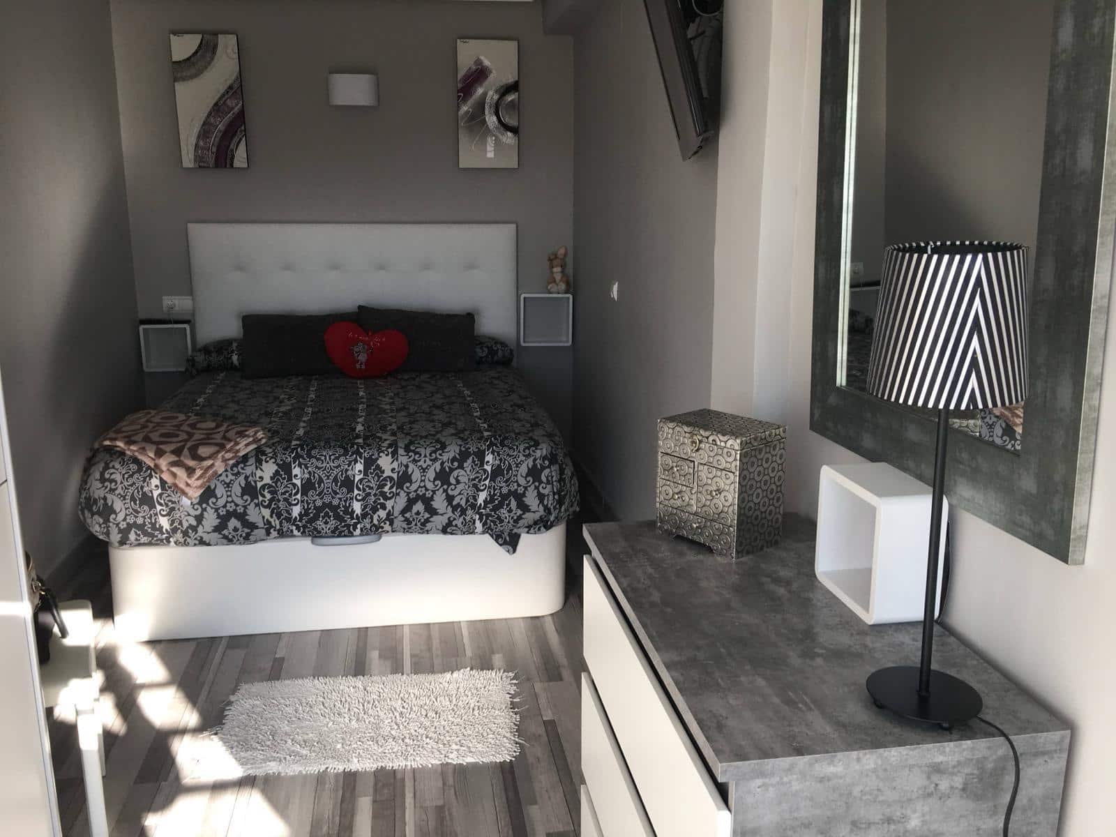 2 bedroom Apartment for sale in Benidorm with pool - € 208,000 (Ref: 9497267)