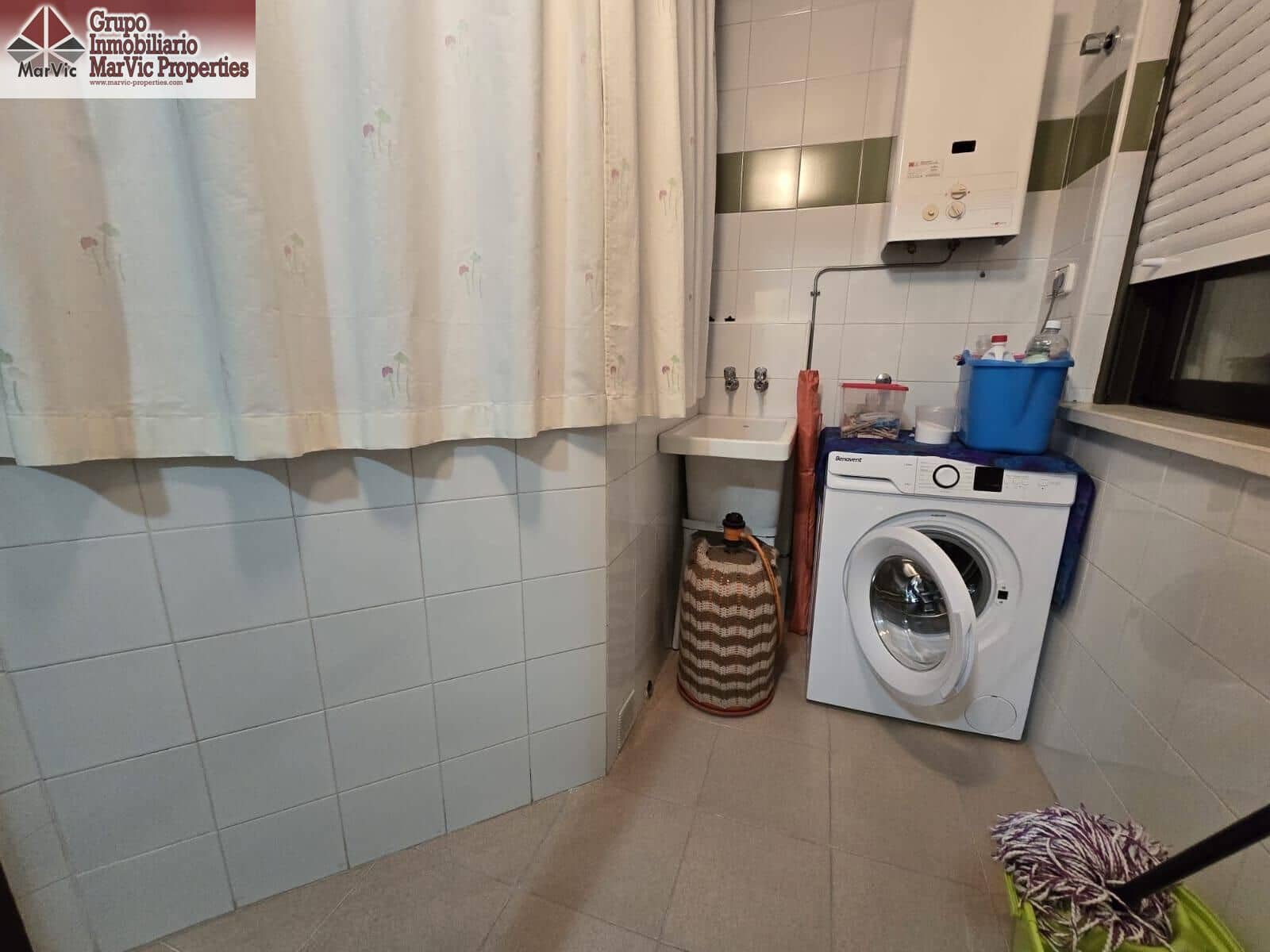 3 bedroom Flat for sale in Benidorm with garage - € 275,000 (Ref: 9497270)