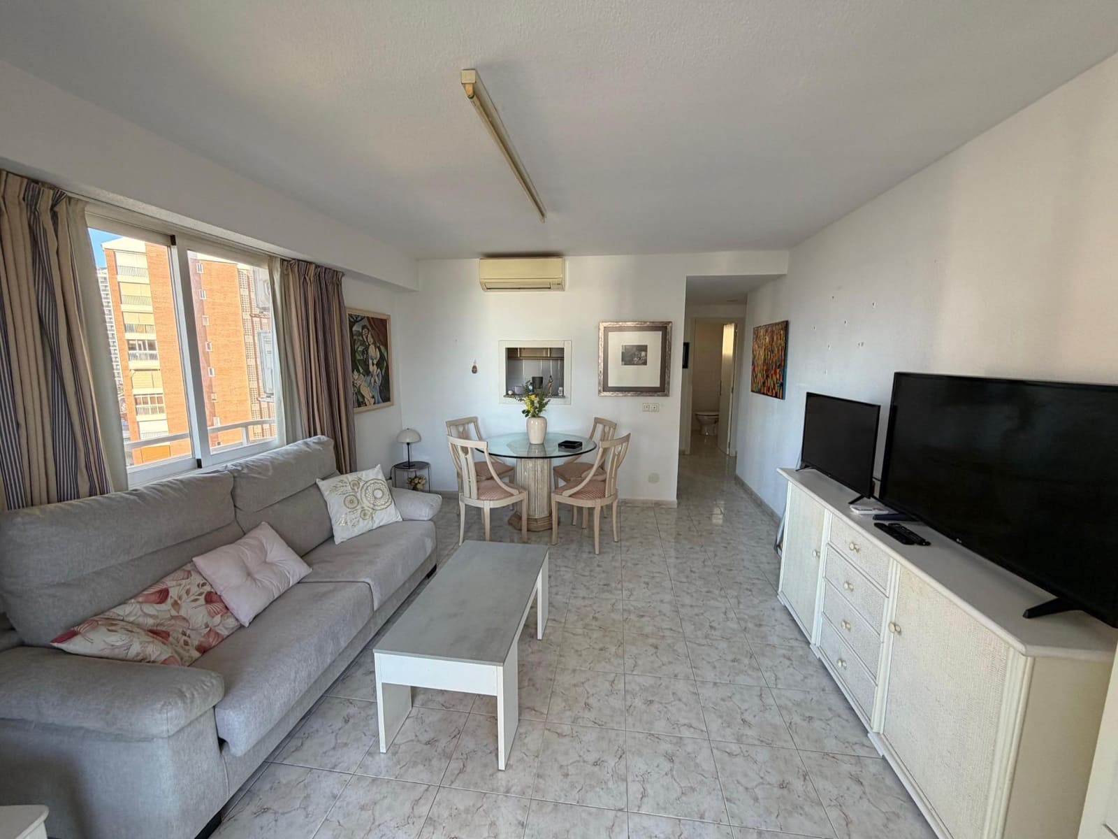1 sovrum Lägenhet till salu i Benidorm med garage - 220 000 € (Ref: 9499021)
