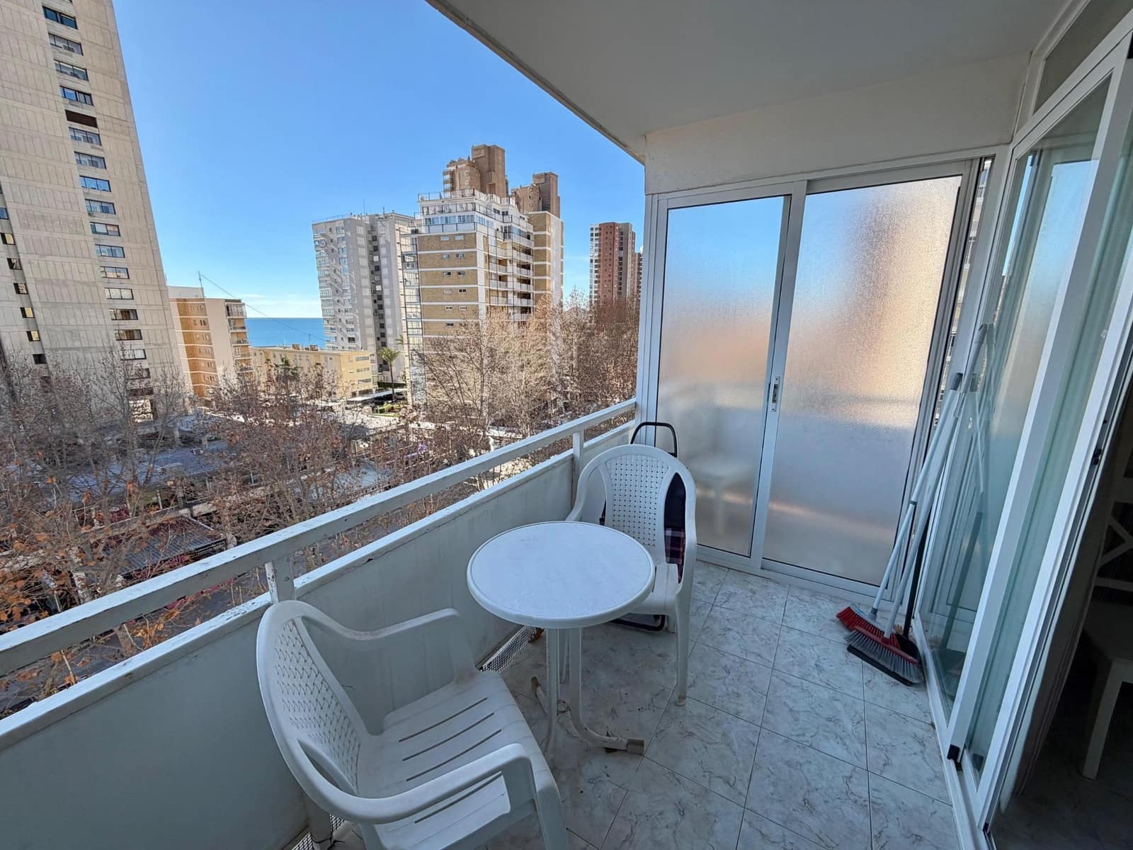 1 sovrum Lägenhet till salu i Benidorm med garage - 220 000 € (Ref: 9499021)