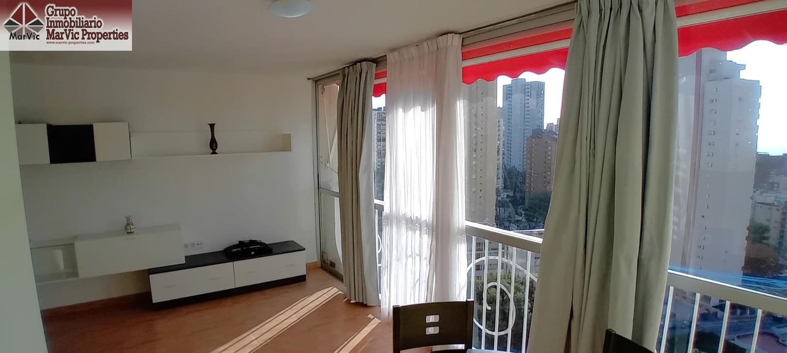 1 soveværelse Lejlighed til salg i Benidorm med swimmingpool - € 169.000 (Ref: 9502395)