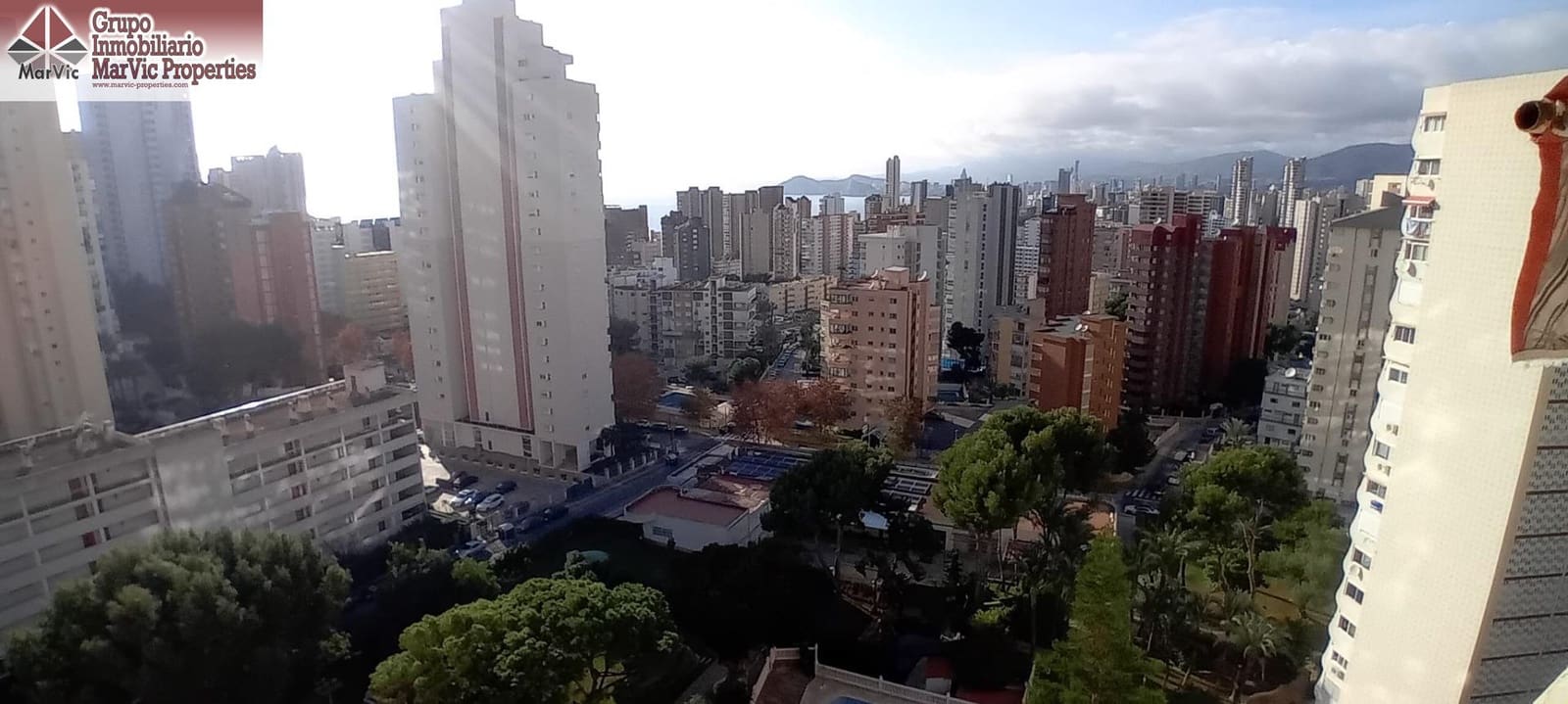 1 soveværelse Lejlighed til salg i Benidorm med swimmingpool - € 169.000 (Ref: 9502395)