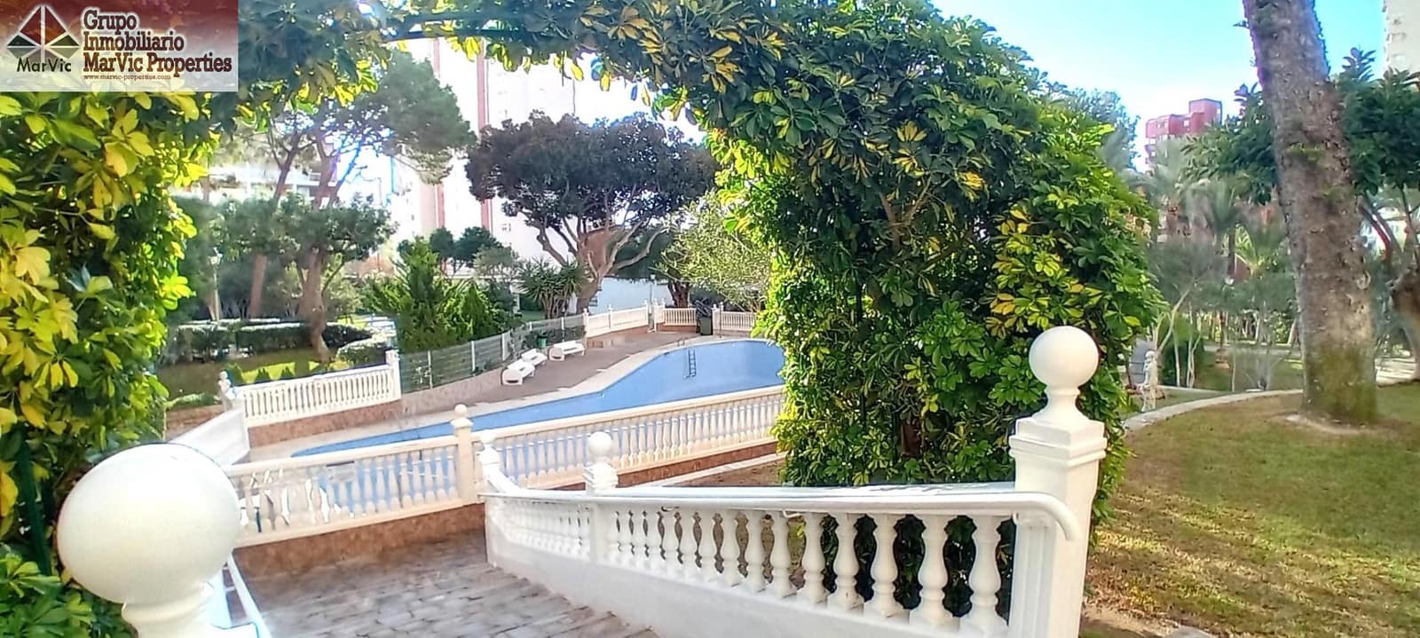 1 soveværelse Lejlighed til salg i Benidorm med swimmingpool - € 169.000 (Ref: 9502395)