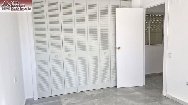 2 bedroom Flat for sale in Benidorm with pool - € 350,000 (Ref: 9504322)