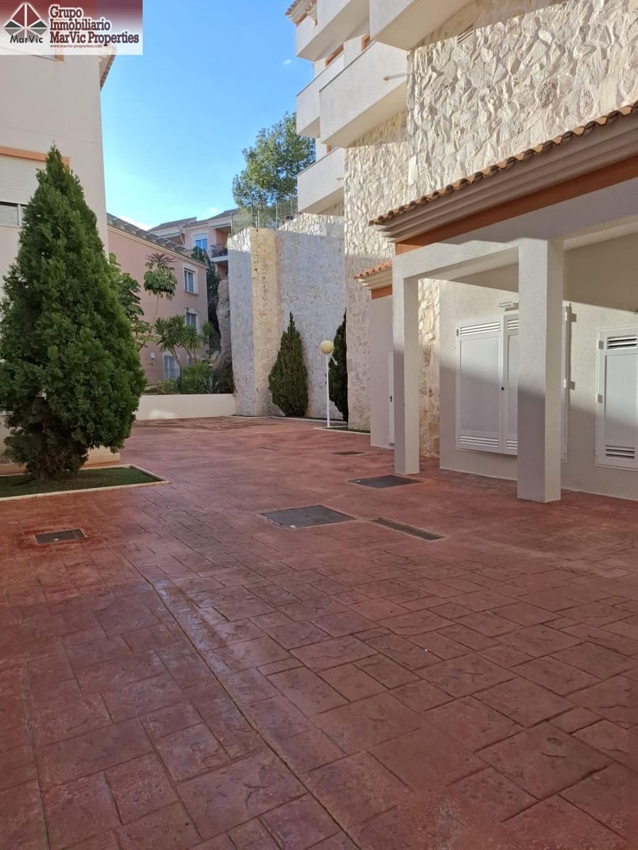 Adosado de 2 habitaciones en La Nucia en venta con piscina - 259.000 € (Ref: 9504323)