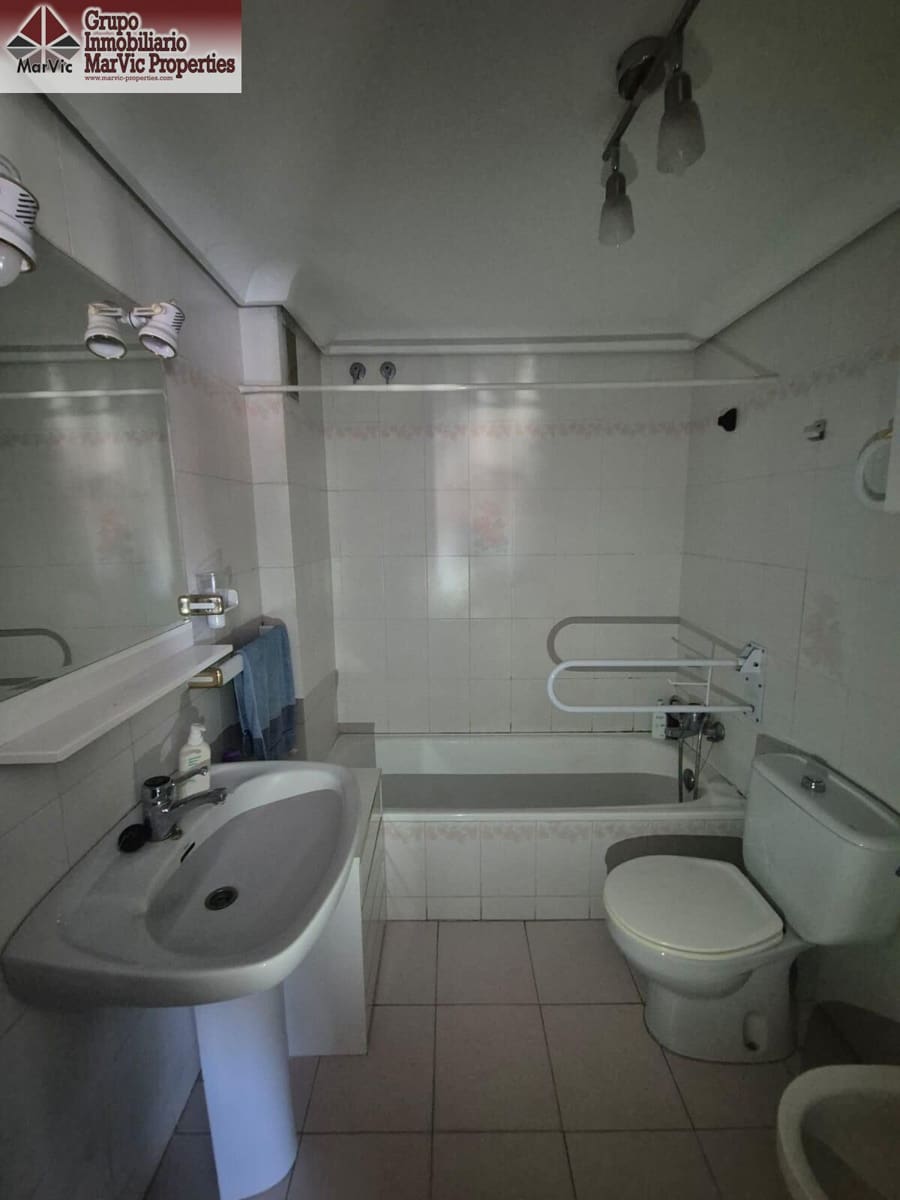 3 sovrum Lägenhet till salu i Benidorm med garage - 264 300 € (Ref: 9504324)