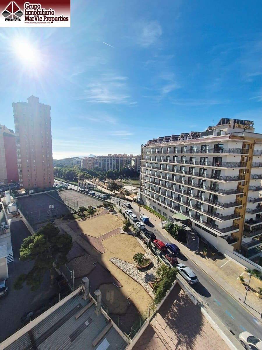 3 sovrum Lägenhet till salu i Benidorm med garage - 264 300 € (Ref: 9504324)