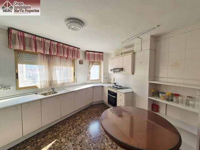 3 sovrum Lägenhet till salu i Benidorm med garage - 264 300 € (Ref: 9504324)