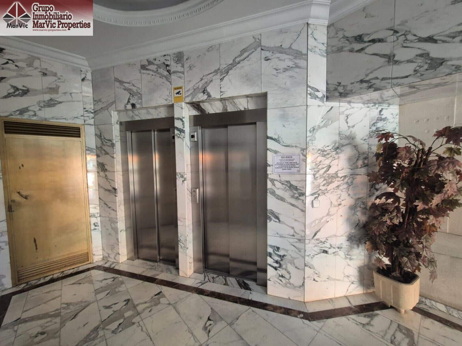 3 sovrum Lägenhet till salu i Benidorm med garage - 264 300 € (Ref: 9504324)