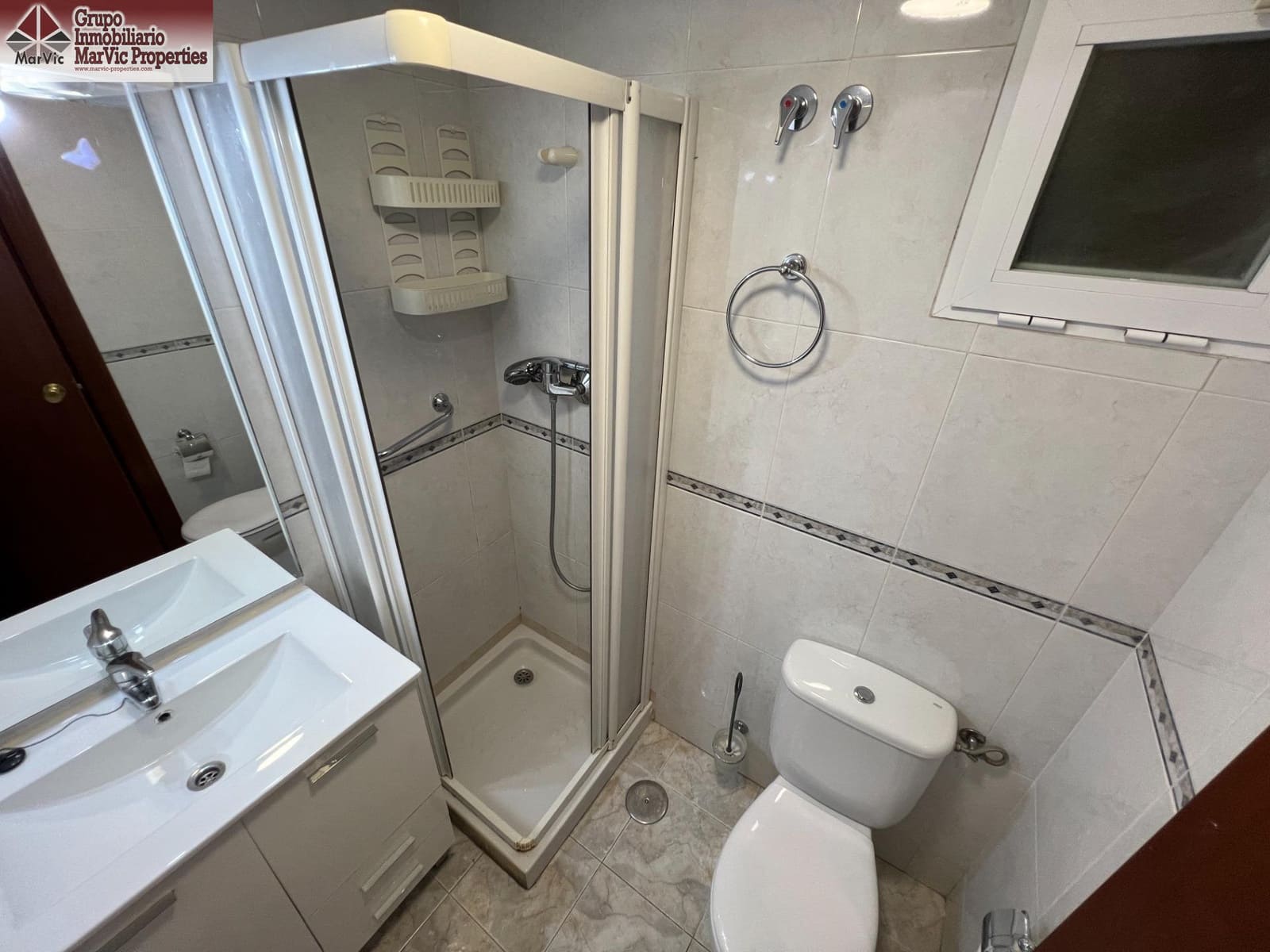 4 bedroom Flat for sale in Benidorm with garage - € 409,000 (Ref: 9508911)