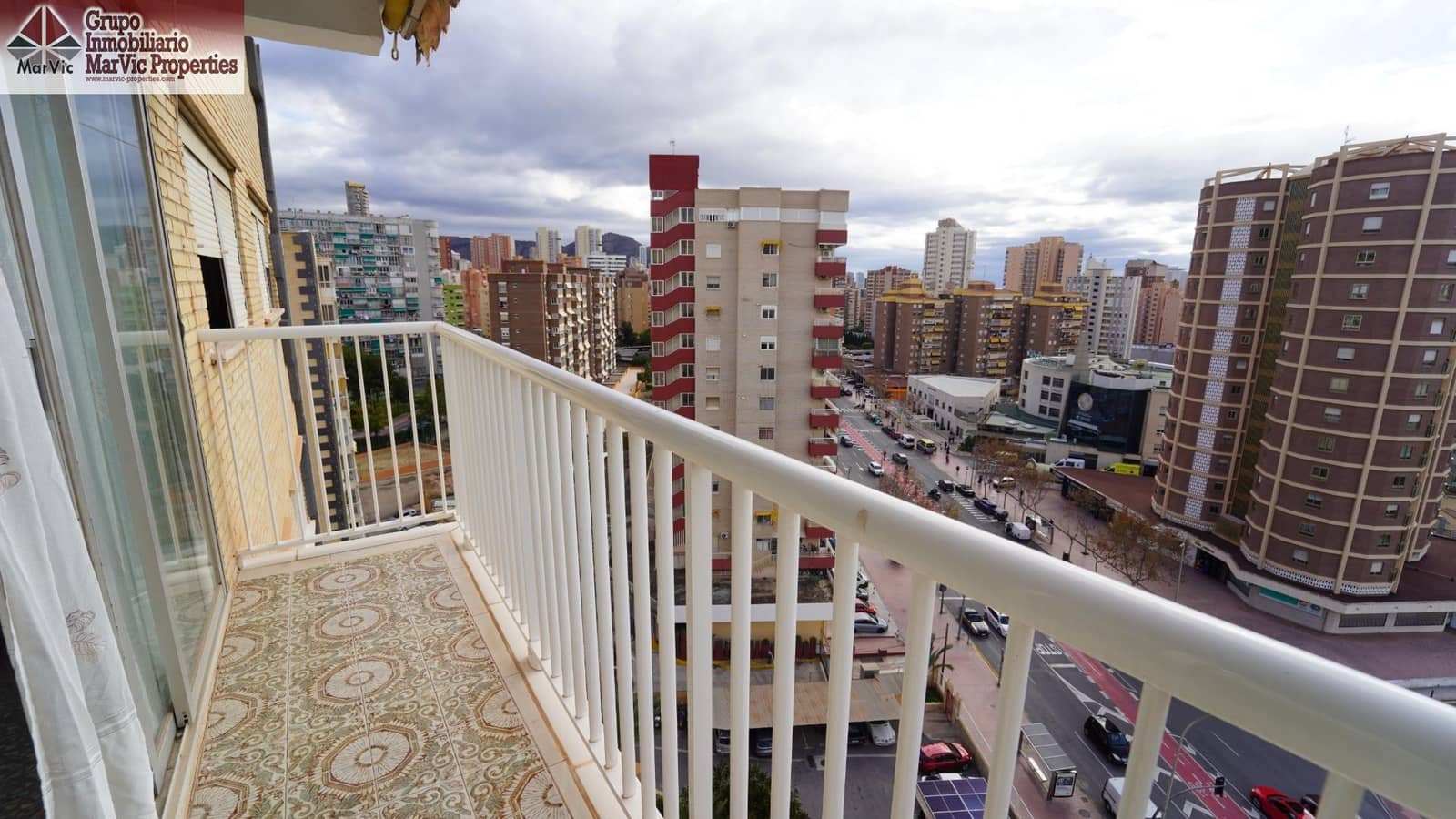 4 sypialnia Mieszkanie na sprzedaż w Benidorm - 275 000 € (Ref: 9541152)