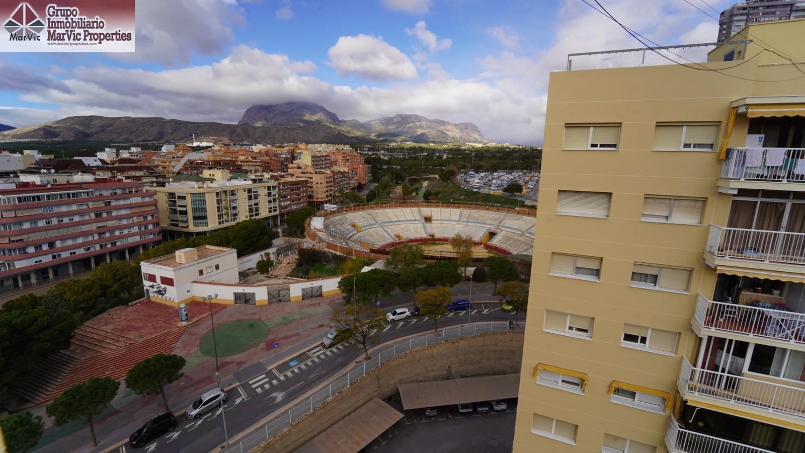 4 sypialnia Mieszkanie na sprzedaż w Benidorm - 275 000 € (Ref: 9541152)