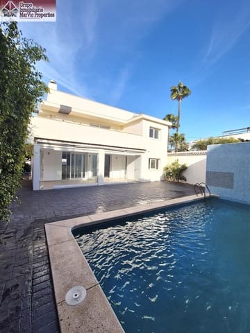 4 chambre Villa/Maison Semi-Mitoyenne à vendre à Albir, Alfaz del Pi / L'Alfàs del Pi avec piscine garage - 750 000 € (Ref: 9541153)