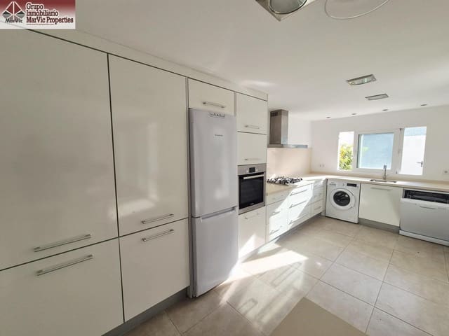 4 chambre Villa/Maison Semi-Mitoyenne à vendre à Albir, Alfaz del Pi / L'Alfàs del Pi avec piscine garage - 750 000 € (Ref: 9541153)