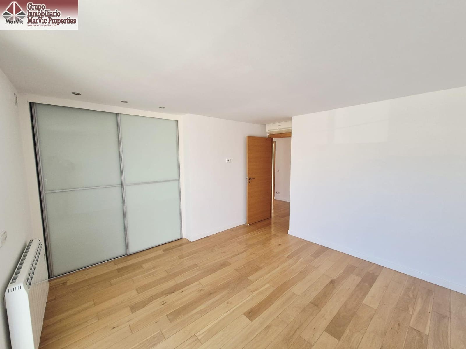 Pareado de 4 habitaciones en Albir en venta con piscina garaje - 750.000 € (Ref: 9541153)