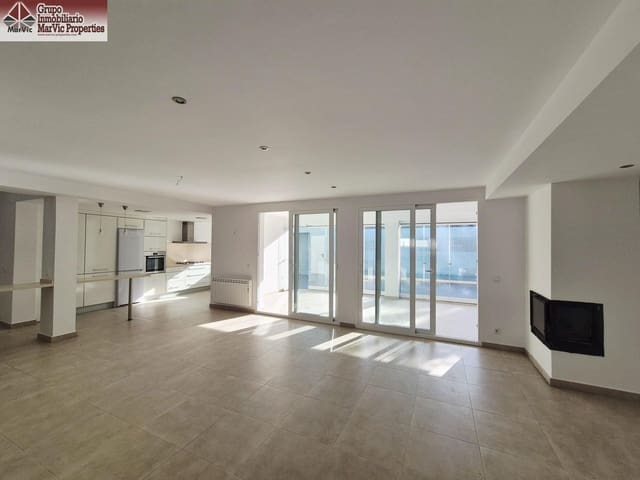 4 chambre Villa/Maison Semi-Mitoyenne à vendre à Albir, Alfaz del Pi / L'Alfàs del Pi avec piscine garage - 750 000 € (Ref: 9541153)