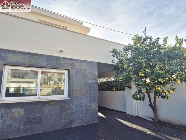 4 chambre Villa/Maison Semi-Mitoyenne à vendre à Albir, Alfaz del Pi / L'Alfàs del Pi avec piscine garage - 750 000 € (Ref: 9541153)