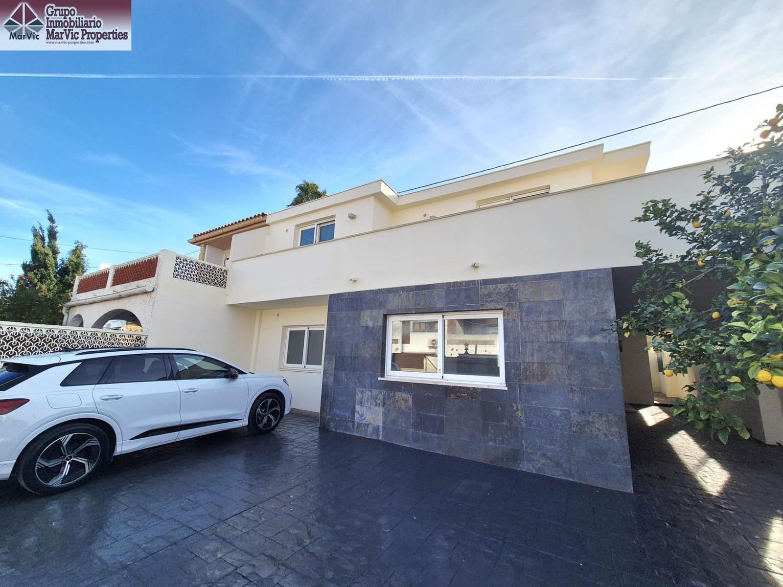 Pareado de 4 habitaciones en Albir en venta con piscina garaje - 750.000 € (Ref: 9541153)