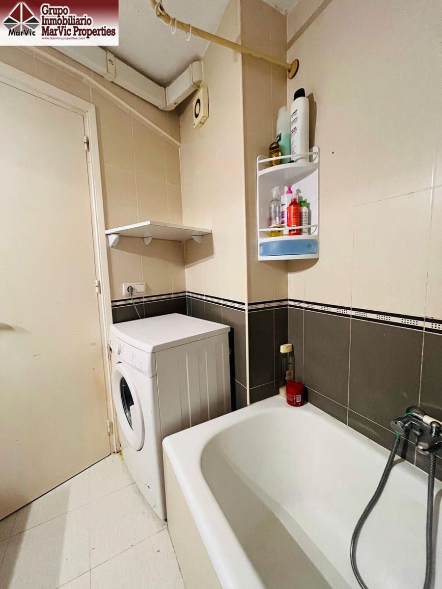 1 soverom Leilighet til salgs i Benidorm med svømmebasseng - € 136 500 (Ref: 9548269)