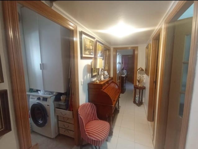 4 makuuhuone Asunto myytävänä paikassa Levante, Benidorm - 295 000 € (Ref: 9551594)