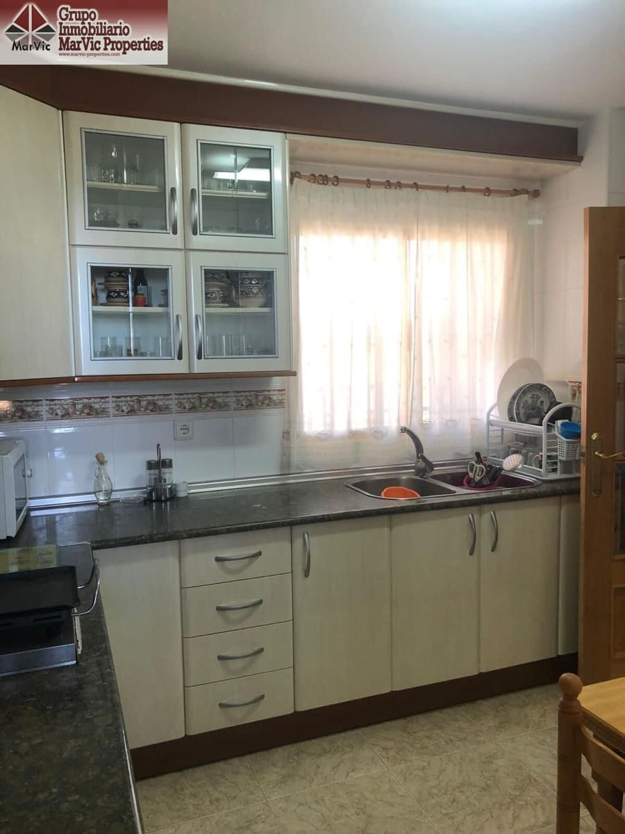 2 sypialnia Mieszkanie do wynajęcia w Benidorm z basenem garażem - 1 100 € (Ref: 9561853)