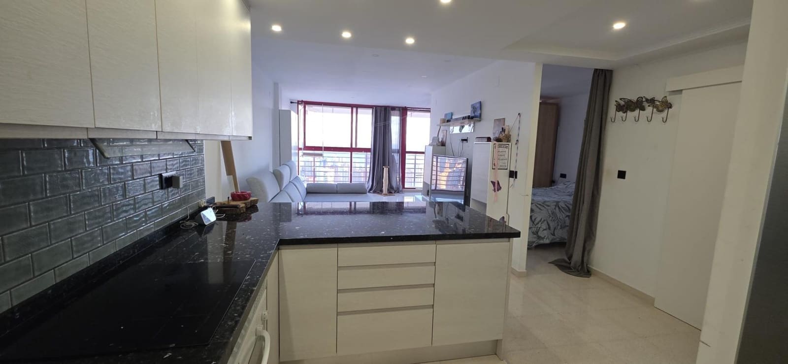 1 soveværelse Lejlighed til salg i Benidorm med swimmingpool - € 225.000 (Ref: 9574657)