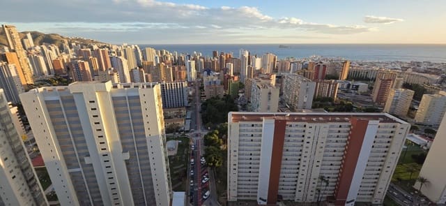 1 soveværelse Lejlighed til salg i Benidorm med swimmingpool - € 225.000 (Ref: 9574657)