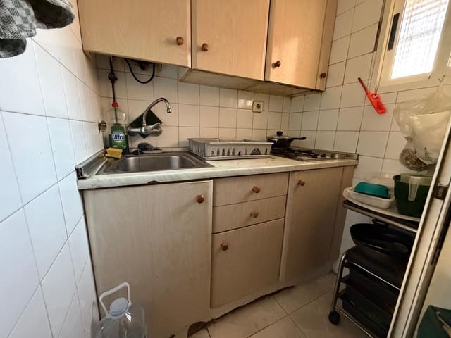 Studio till salu i Benidorm med pool - 126 000 € (Ref: 9574659)