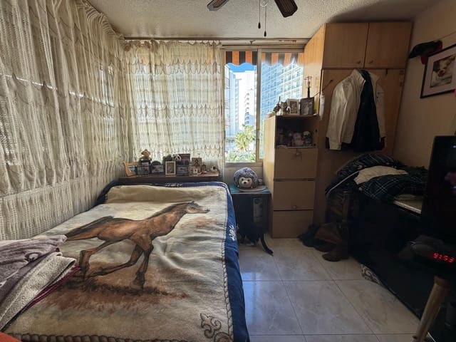 Studio till salu i Benidorm med pool - 126 000 € (Ref: 9574659)