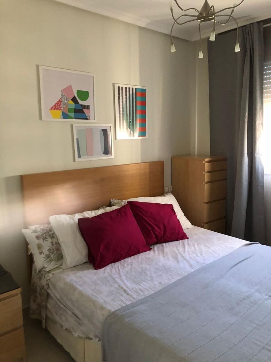 Apartamento de 2 habitaciones en Benidorm en venta con piscina garaje - 365.000 € (Ref: 9574660)