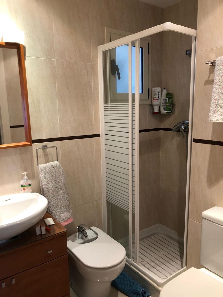 Apartamento de 2 habitaciones en Benidorm en venta con piscina garaje - 365.000 € (Ref: 9574660)