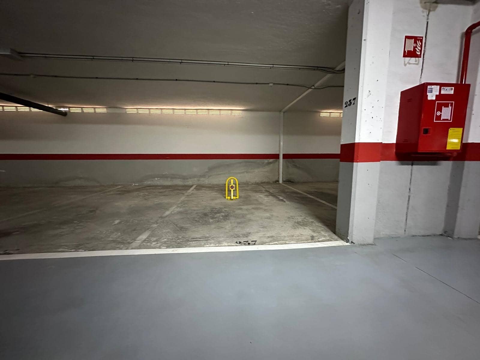 Apartamento de 2 habitaciones en Benidorm en venta con piscina garaje - 365.000 € (Ref: 9574660)