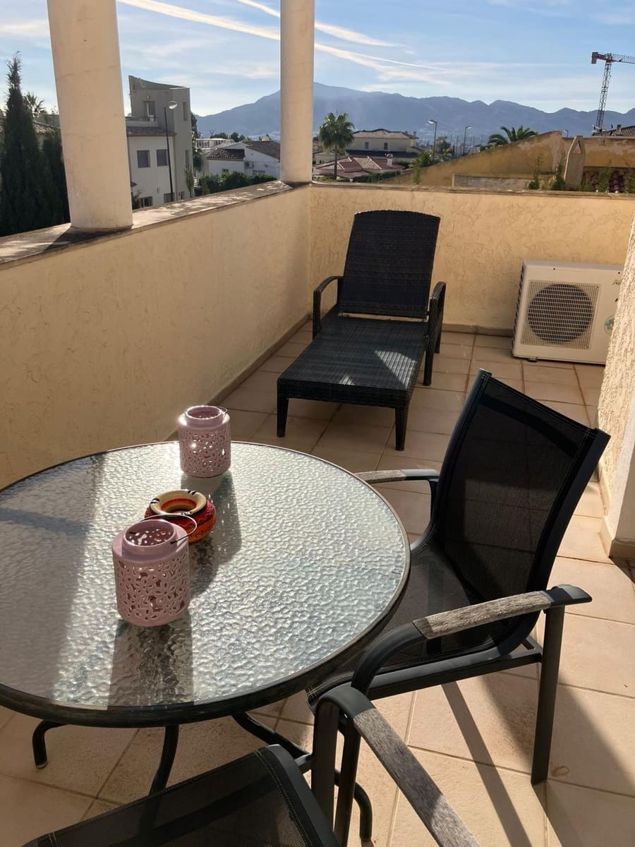 3 makuuhuone Huvila myytävänä paikassa La Nucia mukana uima-altaan 
autotalli - 609 000 € (Ref: 9582981)