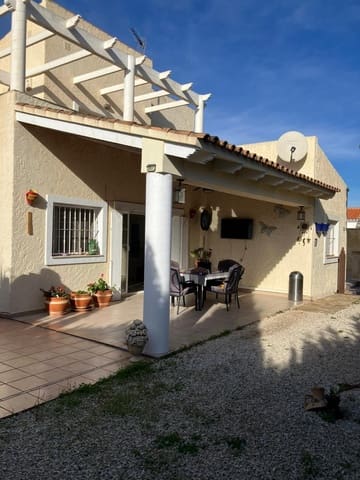 3 makuuhuone Huvila myytävänä paikassa La Nucia mukana uima-altaan 
autotalli - 609 000 € (Ref: 9582981)