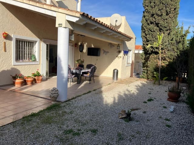 3 makuuhuone Huvila myytävänä paikassa La Nucia mukana uima-altaan 
autotalli - 609 000 € (Ref: 9582981)