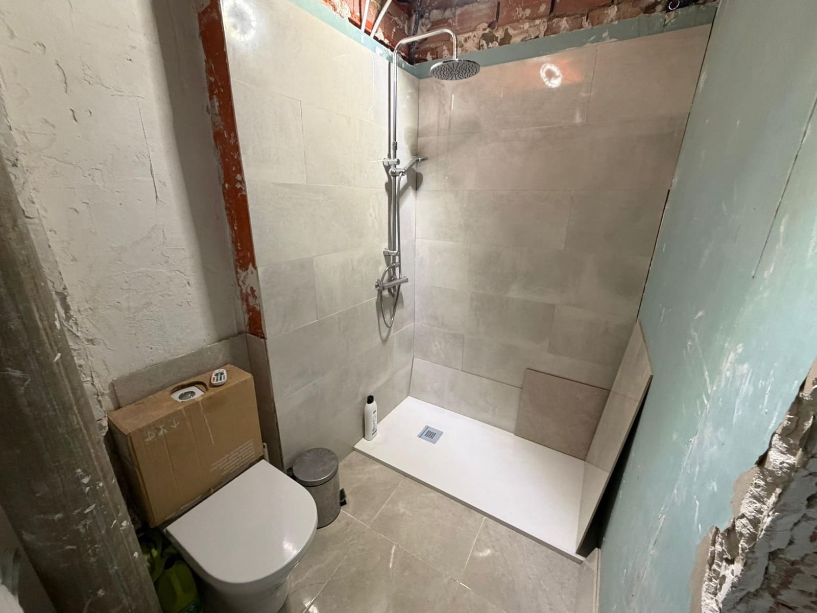 Studio til salg i Benidorm med swimmingpool - € 85.000 (Ref: 9591351)