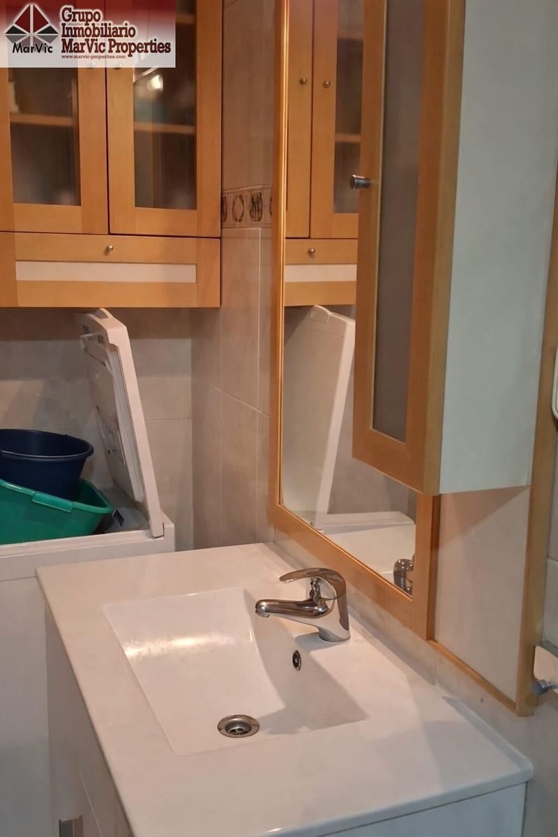 Studio till salu i Benidorm med pool - 136 000 € (Ref: 9605011)