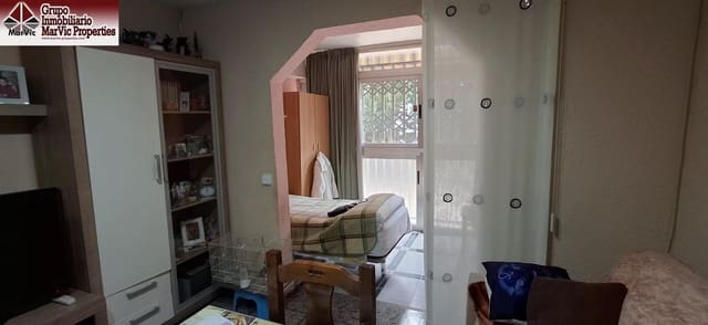 Studio till salu i Benidorm med pool - 136 000 € (Ref: 9605011)