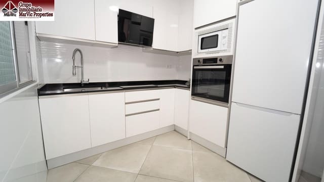 4 soveværelse Lejlighed til salg i Centro Urbano, Benidorm - € 299.000 (Ref: 9608113)