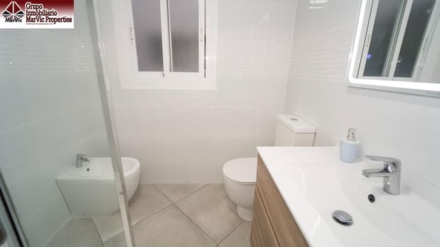 4 soveværelse Lejlighed til salg i Centro Urbano, Benidorm - € 299.000 (Ref: 9608113)