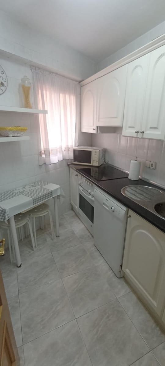 Piso de 3 habitaciones en Benidorm en venta - 284.000 € (Ref: 9625726)