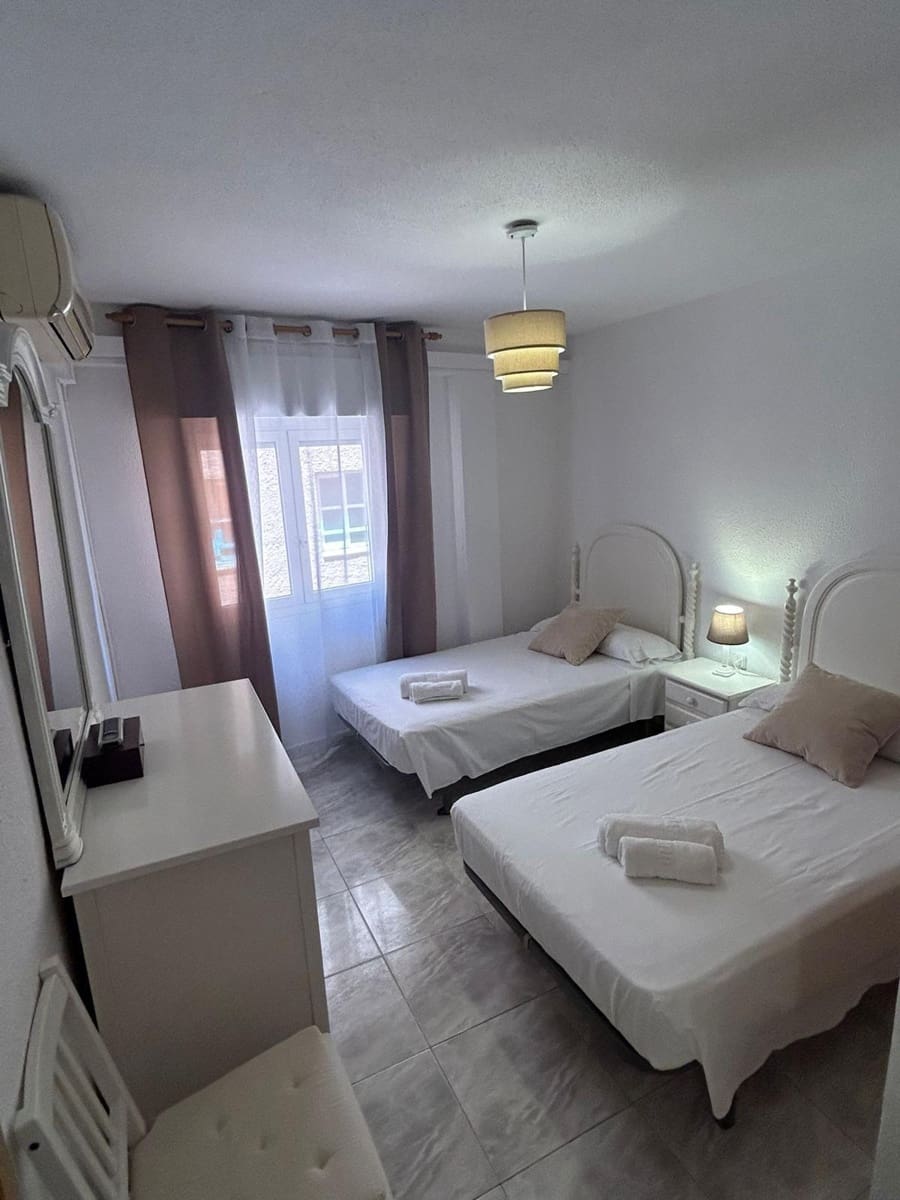 Piso de 3 habitaciones en Benidorm en venta - 284.000 € (Ref: 9625726)