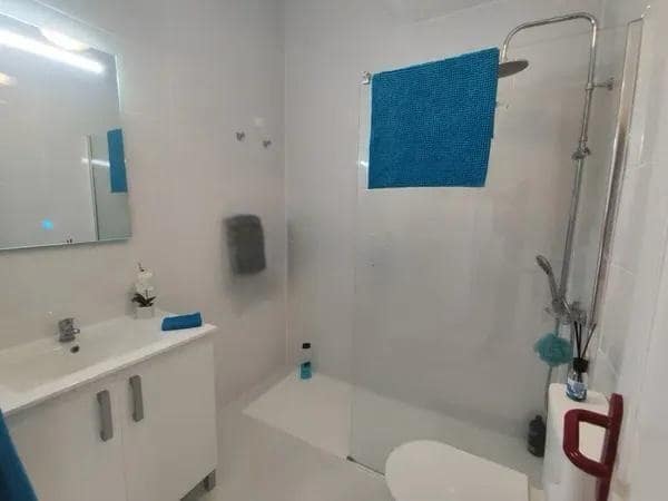 4 sypialnia Dom blizniak na sprzedaż w Benidorm z basenem - 419 000 € (Ref: 9625727)